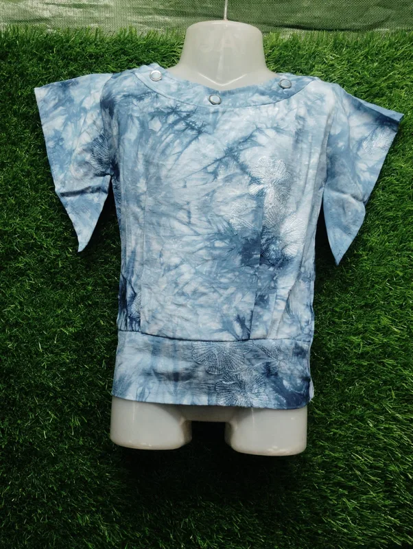 Women's Blue Tie-Dye Button-Up Top