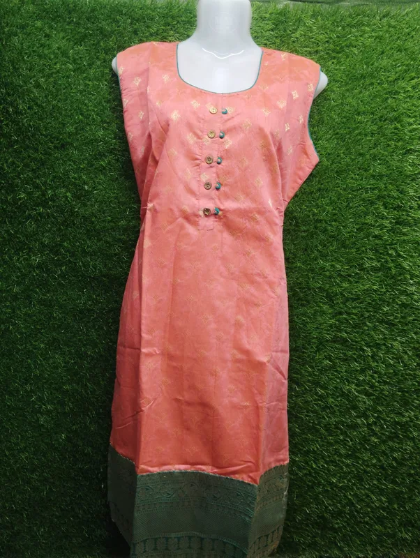 Women's Cotton Embroidered Kurta